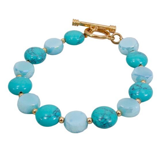 Turquoise color bracelet with turquoise stones, glass beads and small gold beads - Picture 2 of 12